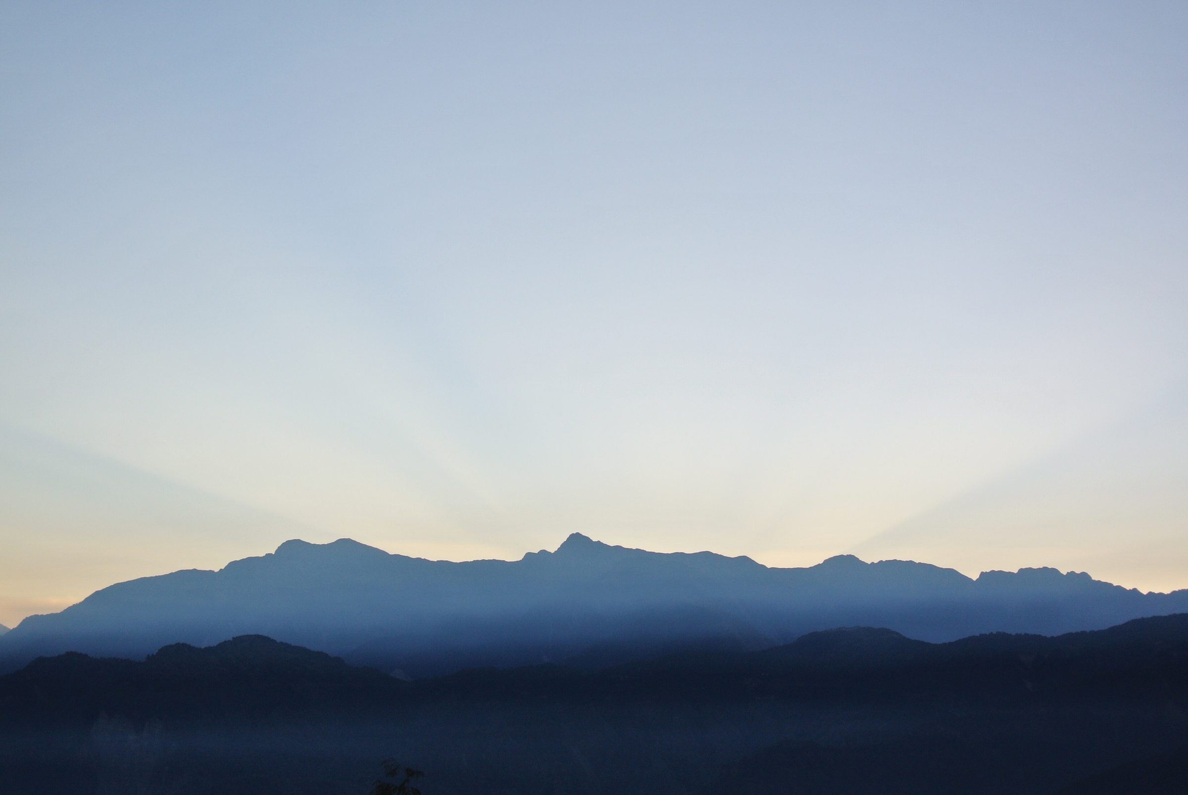 First light over the mountains, Alishan